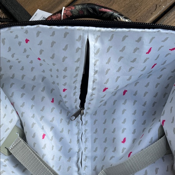 🆕 SAKROOTS Black Floral Rolling Luggage - Picture 12 of 12